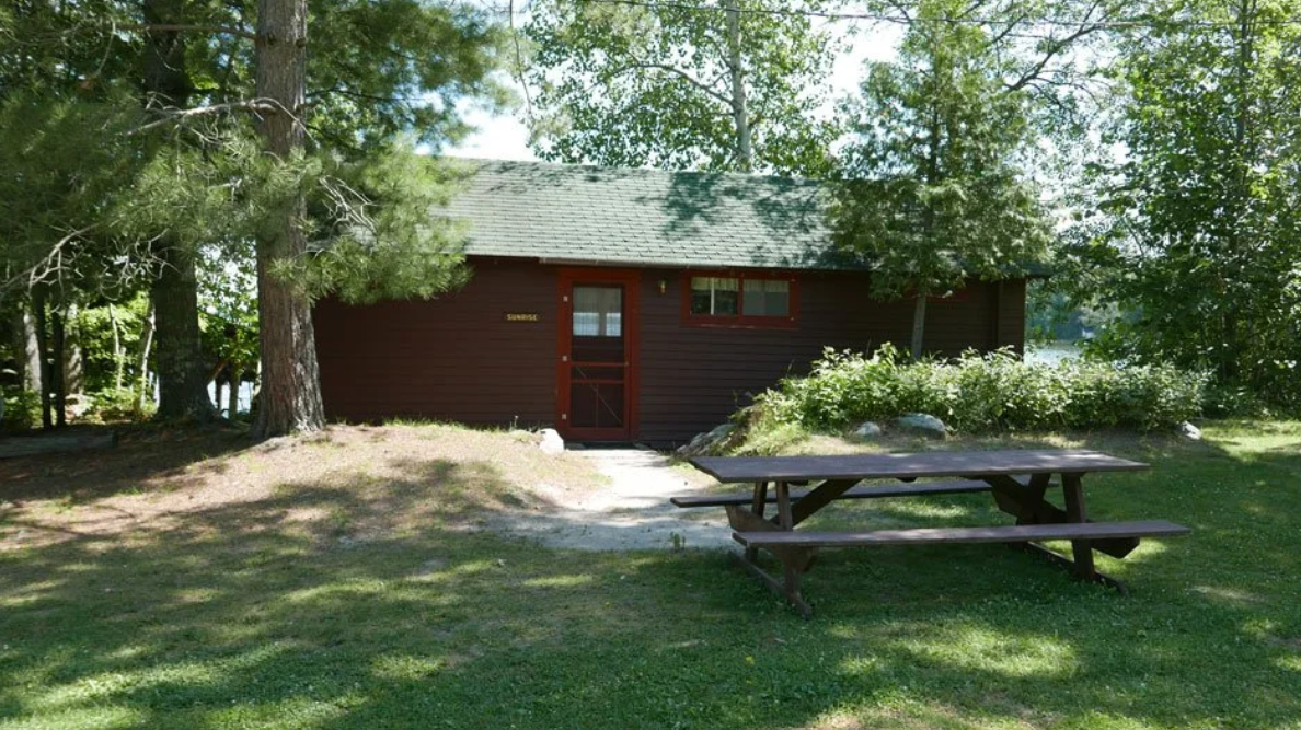 Sunrise Cabin Grey Wolf Lodge Pelican Lake Orr, MN