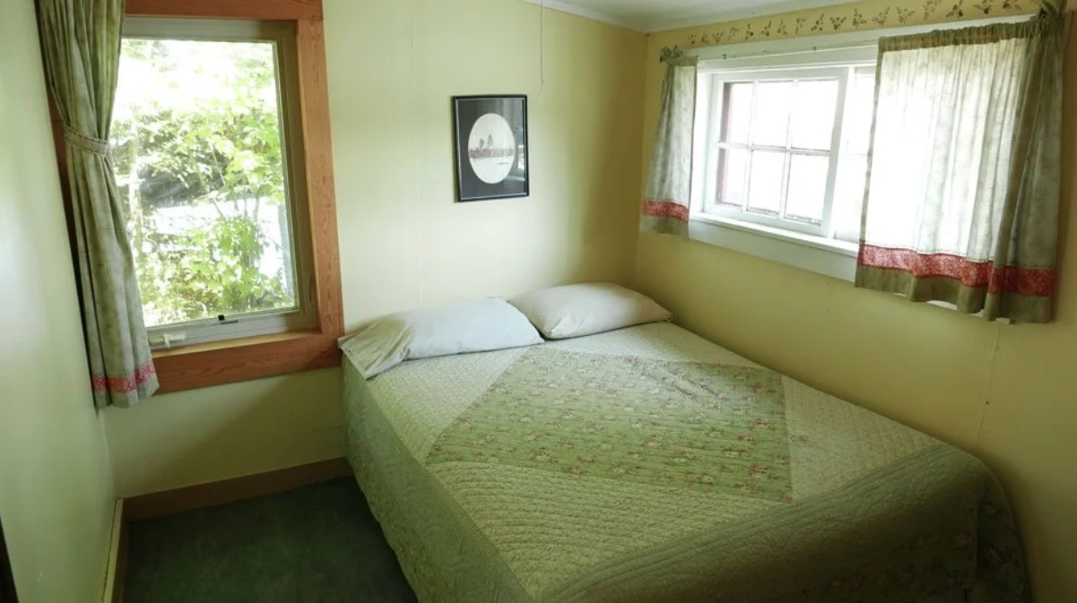 Sunrise Cabin Grey Wolf Lodge Pelican Lake Orr, MN