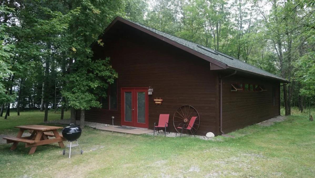 Harmony Spa Cabin Grey Wolf Lodge Pelican Lake Orr, MN